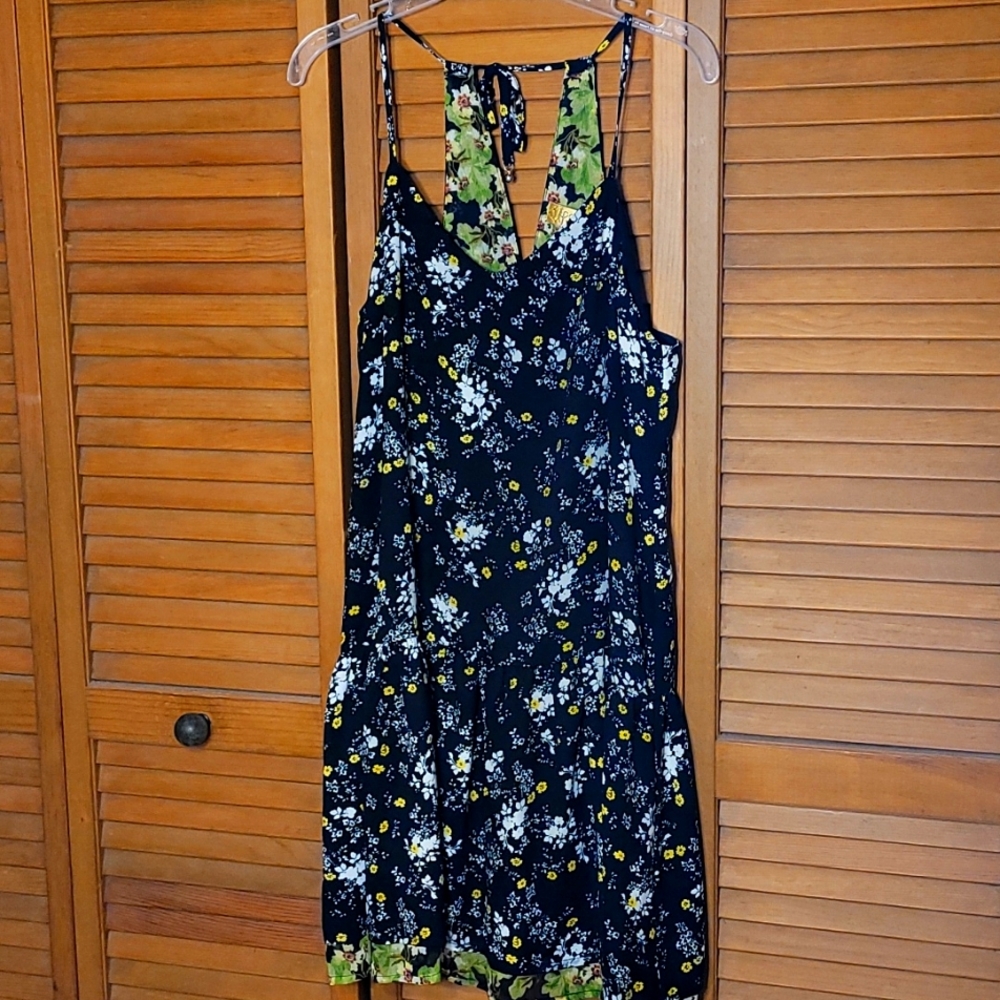 Cute Vera Wang dress